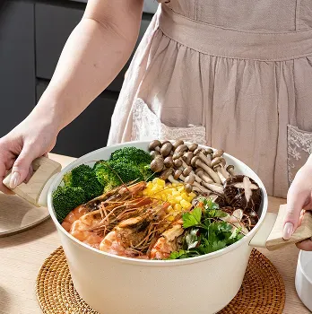 Seafood casserole pot